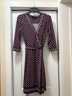 Women's Burgundy Printed Wrap Dress Size 6